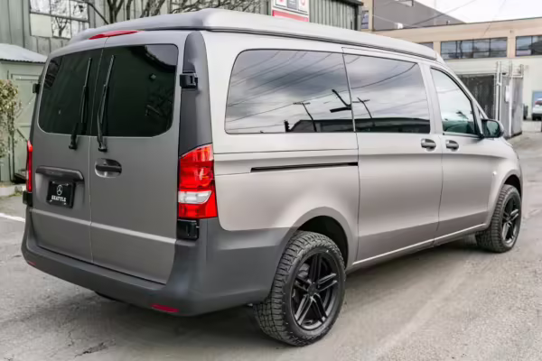 2020 Mercedes-Benz Metris Weekender — photo 9