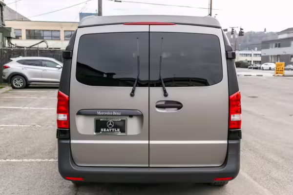 2020 Mercedes-Benz Metris Weekender — photo 11