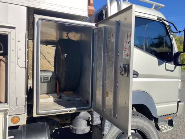 2007 Mitsubishi Fuso Canter 4×4 — photo 31