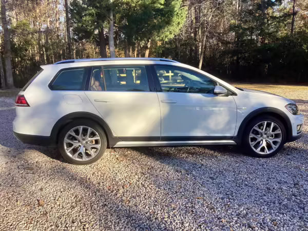2018 Volkswagen Golf Alltrack SEL — photo 6
