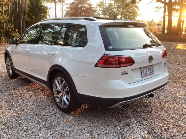 2018 Volkswagen Golf Alltrack SEL — photo 9
