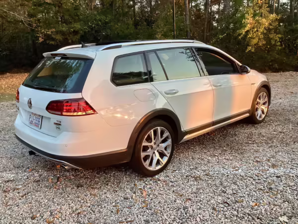 2018 Volkswagen Golf Alltrack SEL — photo 13
