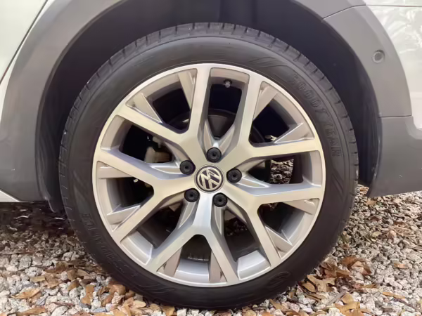 2018 Volkswagen Golf Alltrack SEL — photo 16