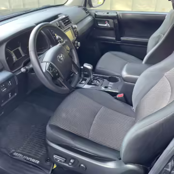2017 Toyota 4Runner TRD Off-Road 4×4 — photo 44