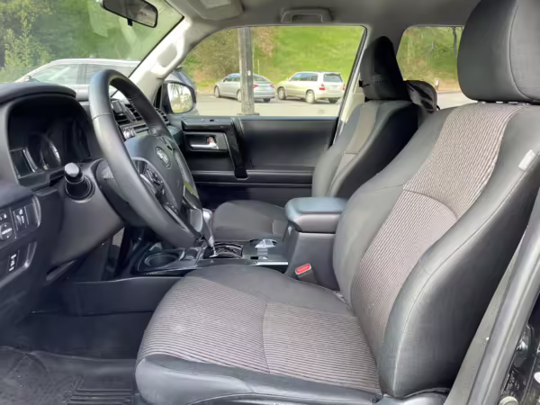 2017 Toyota 4Runner TRD Off-Road 4×4 — photo 61