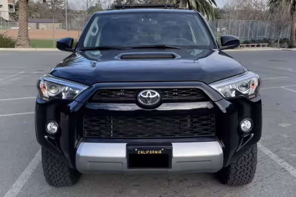 2017 Toyota 4Runner TRD Off-Road 4×4 — photo 2