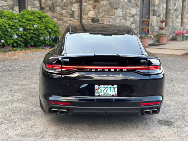 2023 Porsche Panamera Turbo S E-Hybrid — photo 25