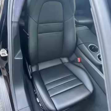 2023 Porsche Panamera Turbo S E-Hybrid — photo 54