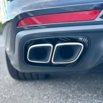 2023 Porsche Panamera Turbo S E-Hybrid — photo 52
