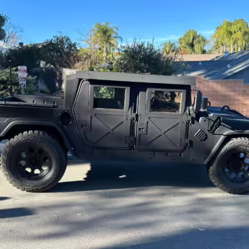 2005 AM General M1165A1 — photo 2
