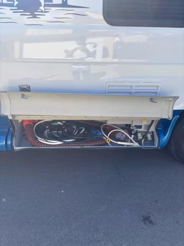 2000 Dodge Ram Van B3500 — photo 16