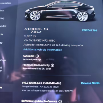 2017 Tesla Model S 75D — photo 24
