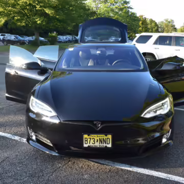 2017 Tesla Model S 75D — photo 59