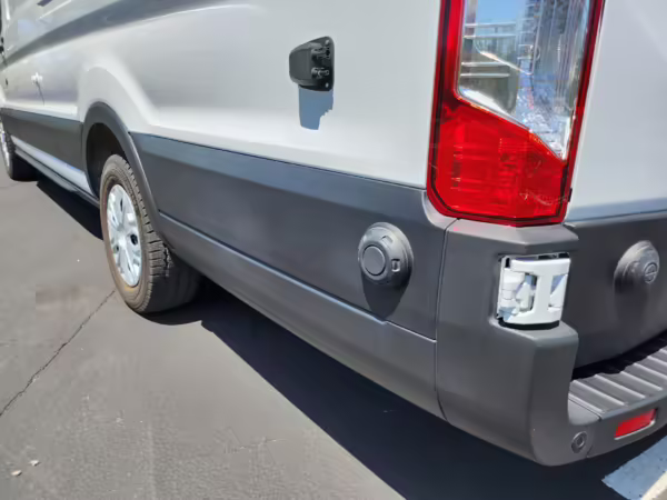 2022 Ford E-Transit 350 — photo 5