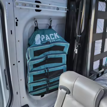 2022 Ford E-Transit 350 — photo 43