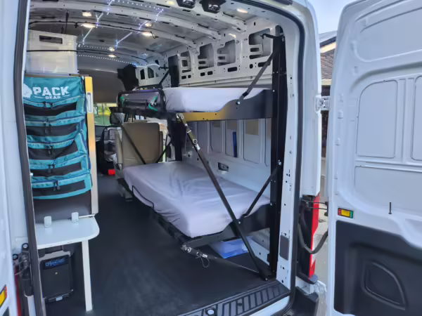 2022 Ford E-Transit 350 — photo 60