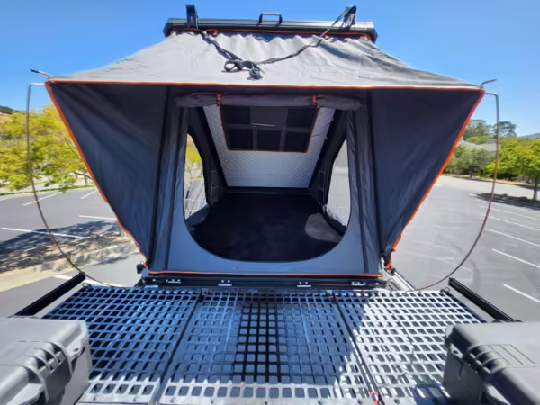 2022 Ford E-Transit 350 — photo 31