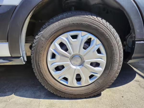 2022 Ford E-Transit 350 — photo 20