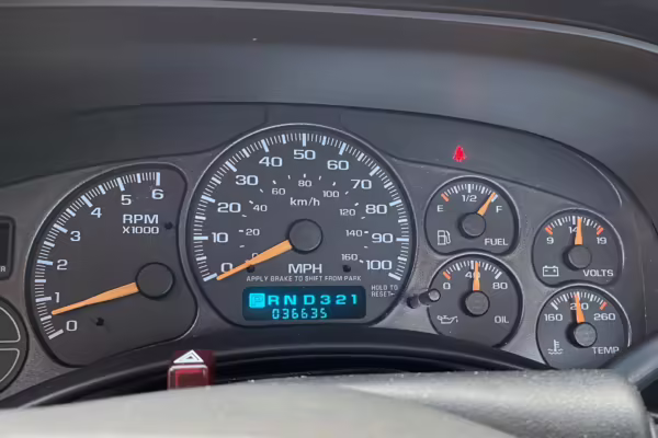 2001 Chevrolet Silverado LS 1500 — photo 31