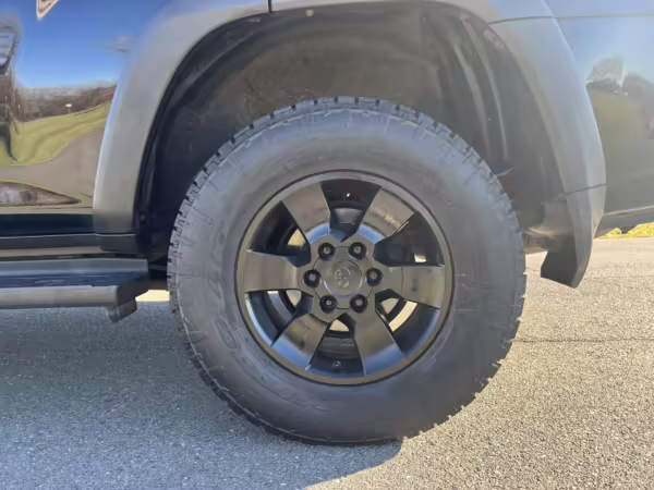2011 Toyota 4Runner SR5 4×4 — photo 22