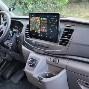 2022 Ford E-Transit 350 — photo 79