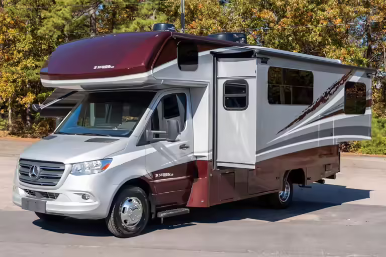 2023 Mercedes-Benz Sprinter 3500XD Isata 3 Series