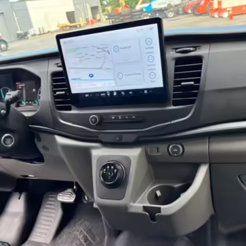 2022 Ford E-Transit 350 — photo 19