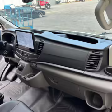 2022 Ford E-Transit 350 — photo 23