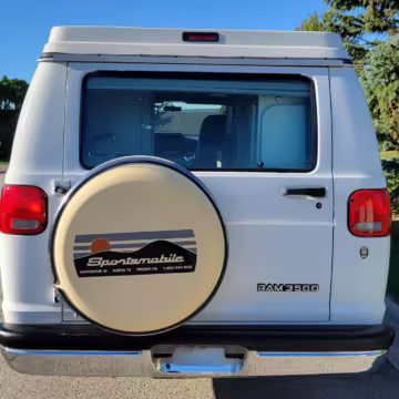 1996 Dodge Ram Van B3500 — photo 13