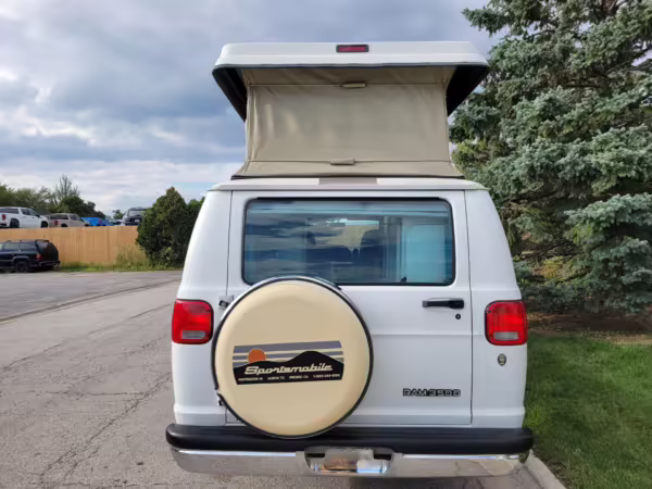 1996 Dodge Ram Van B3500 — photo 5