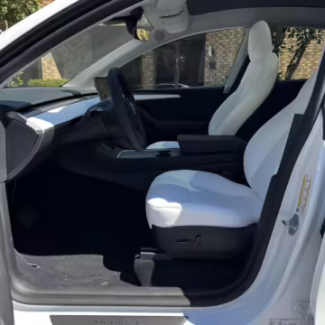 2022 Tesla Model Y Long Range AWD — photo 33