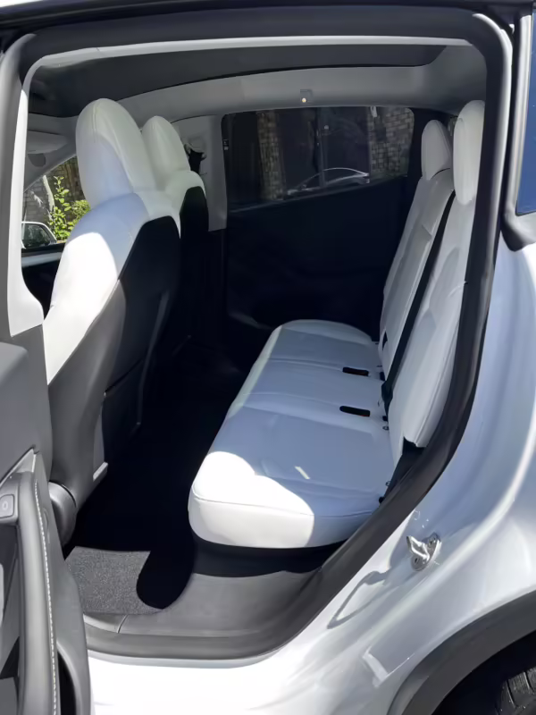 2022 Tesla Model Y Long Range AWD — photo 42