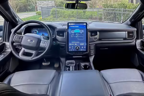2022 Ford F-150 Lightning Lariat — photo 110