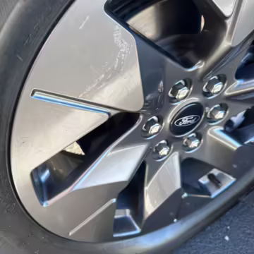 2022 Ford F-150 Lightning Lariat — photo 119