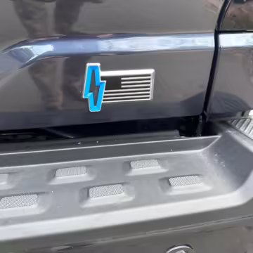 2022 Ford F-150 Lightning Lariat — photo 48