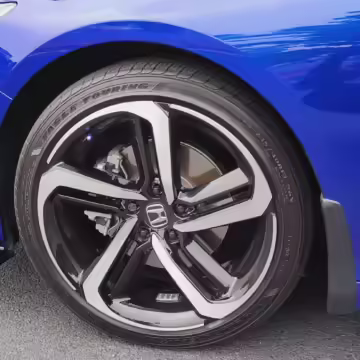 2019 Honda Accord — photo 11