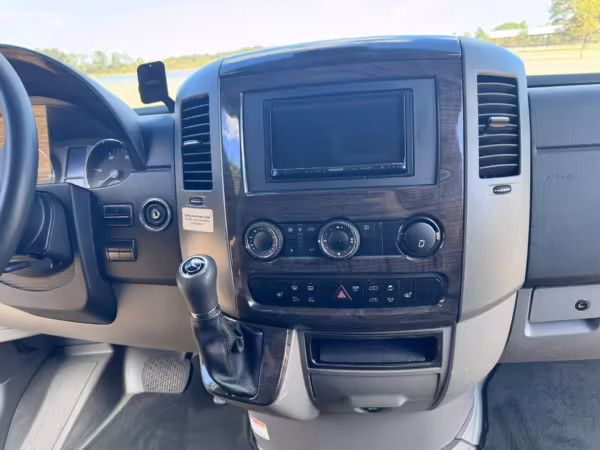 2015 Mercedes-Benz Sprinter 3500 Airstream Interstate — photo 57