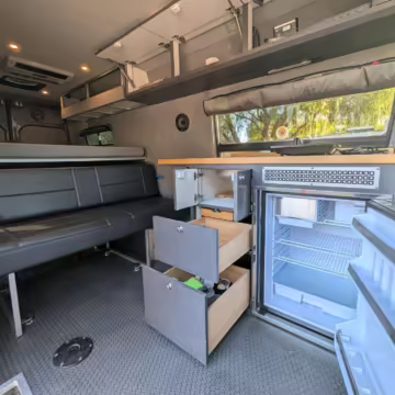 2017 Mercedes-Benz Sprinter 2500 4×4 — photo 55