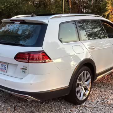 2018 Volkswagen Golf Alltrack SEL — photo 19