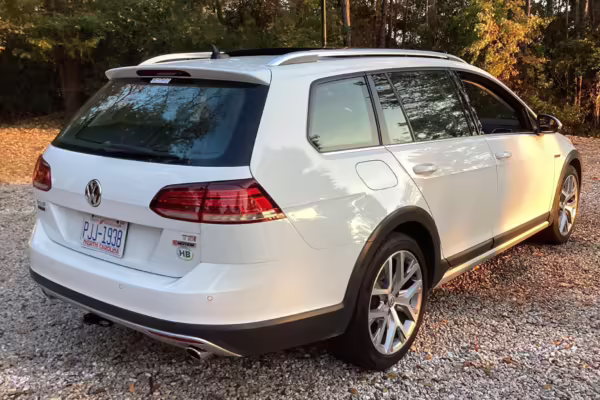 2018 Volkswagen Golf Alltrack SEL — photo 19