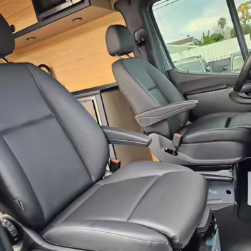 2022 Mercedes-Benz Sprinter 2500 4×4 — photo 37