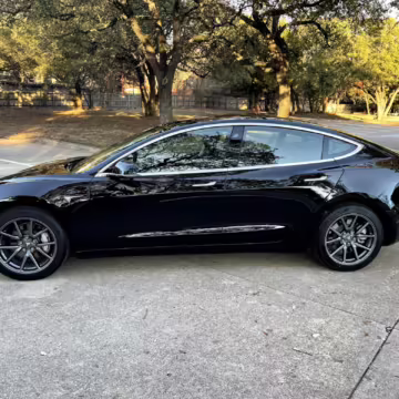 2018 Tesla Model 3 Mid Range RWD — photo 23