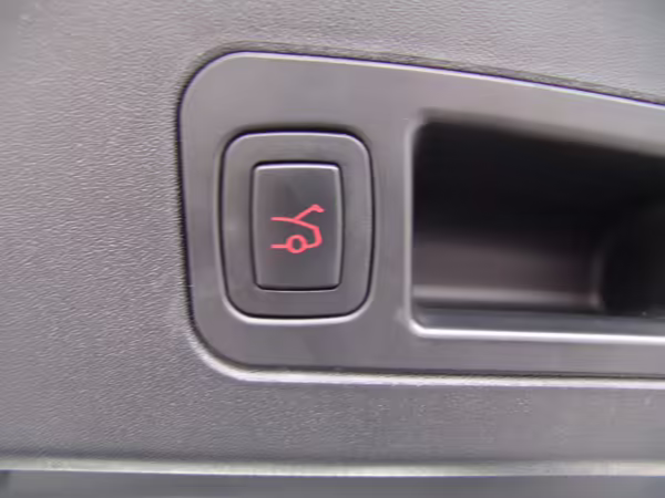 2016 Tesla Model S 90D — photo 26