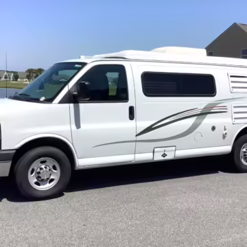 2010 Chevrolet Express 3500 Sportsmobile — photo 2