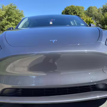 2022 Tesla Model Y Long Range AWD — photo 6