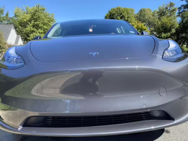 2022 Tesla Model Y Long Range AWD — photo 6