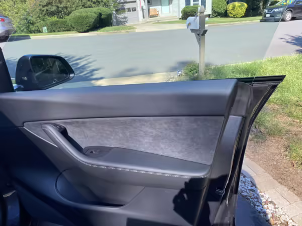 2022 Tesla Model Y Long Range AWD — photo 41