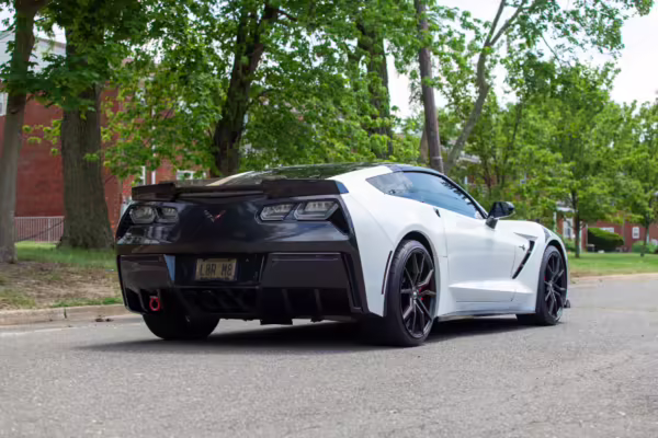 2015 Chevrolet Corvette Stingray Z51 Coupe — photo 30