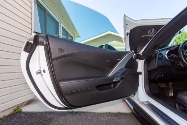 2015 Chevrolet Corvette Stingray Z51 Coupe — photo 66
