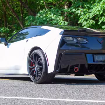 2015 Chevrolet Corvette Stingray Z51 Coupe — photo 4